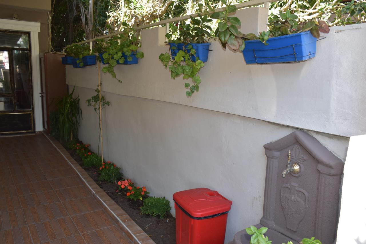 Ozcan Pansiyon Marmaris Exterior foto